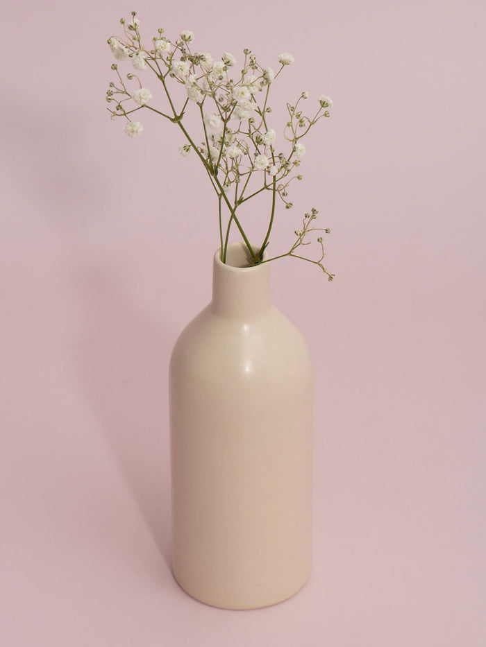 Alabaster Calla Ceramic Bottle Vase Pack of 1