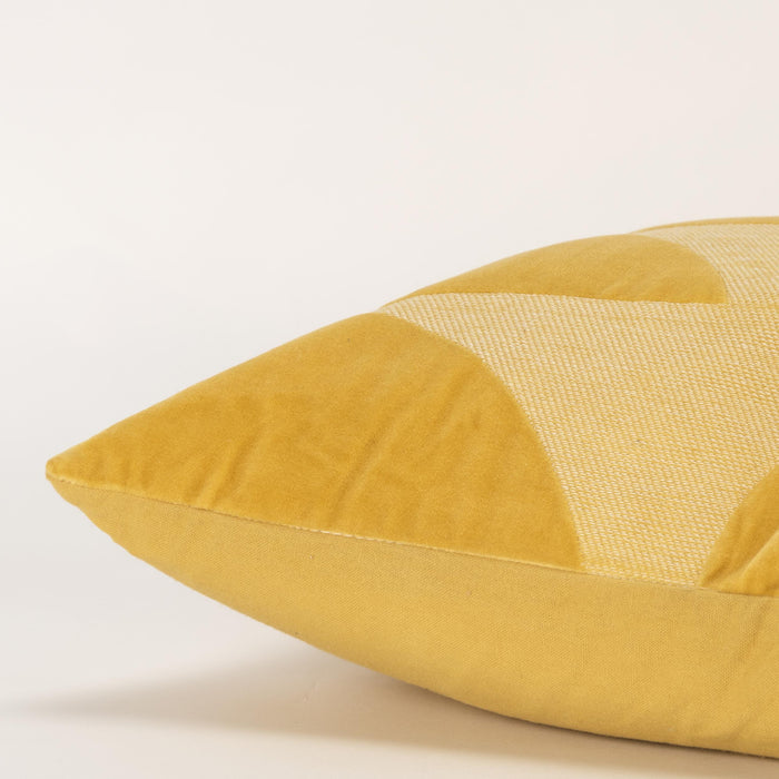 GRAVESEN GOLD GEOMETRIC ART DECO THROW PILLOW