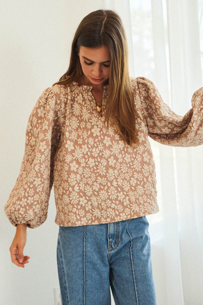 Jacquard Luxe Floral Pattern Balloon Top