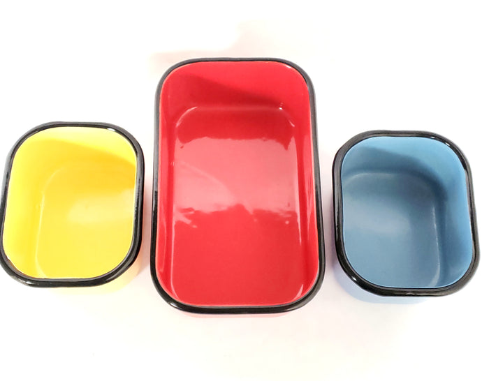 Mid Century Enameled Refrigerator Dishes w/ Glass Lids - Set of 3 by Beco Ware