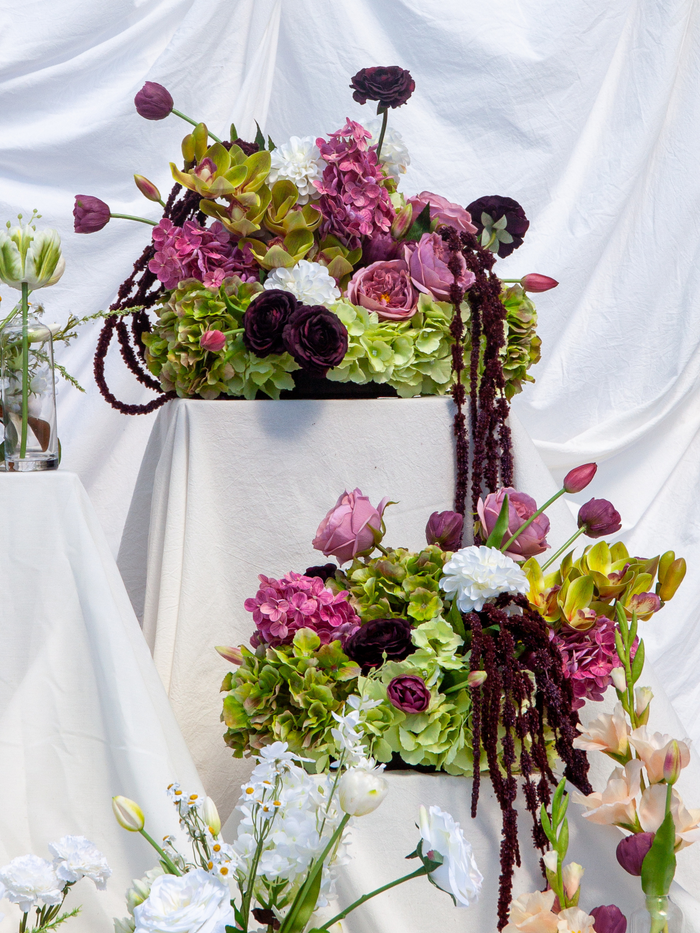 Pink Hydrangea & Burgundy Tulip Cloud - Large