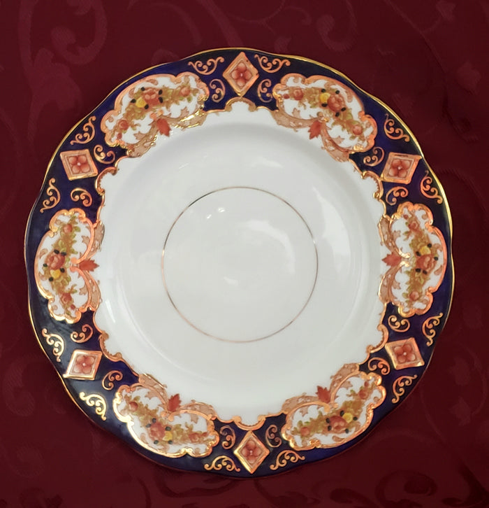 Royal Albert Bone China Dinner Plate "Heirloom" England c. 1950's