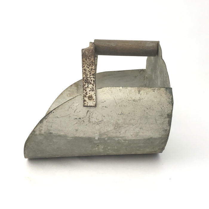 Rustic Metal Farm Grain Feed Scoop Wooden Grip Handle