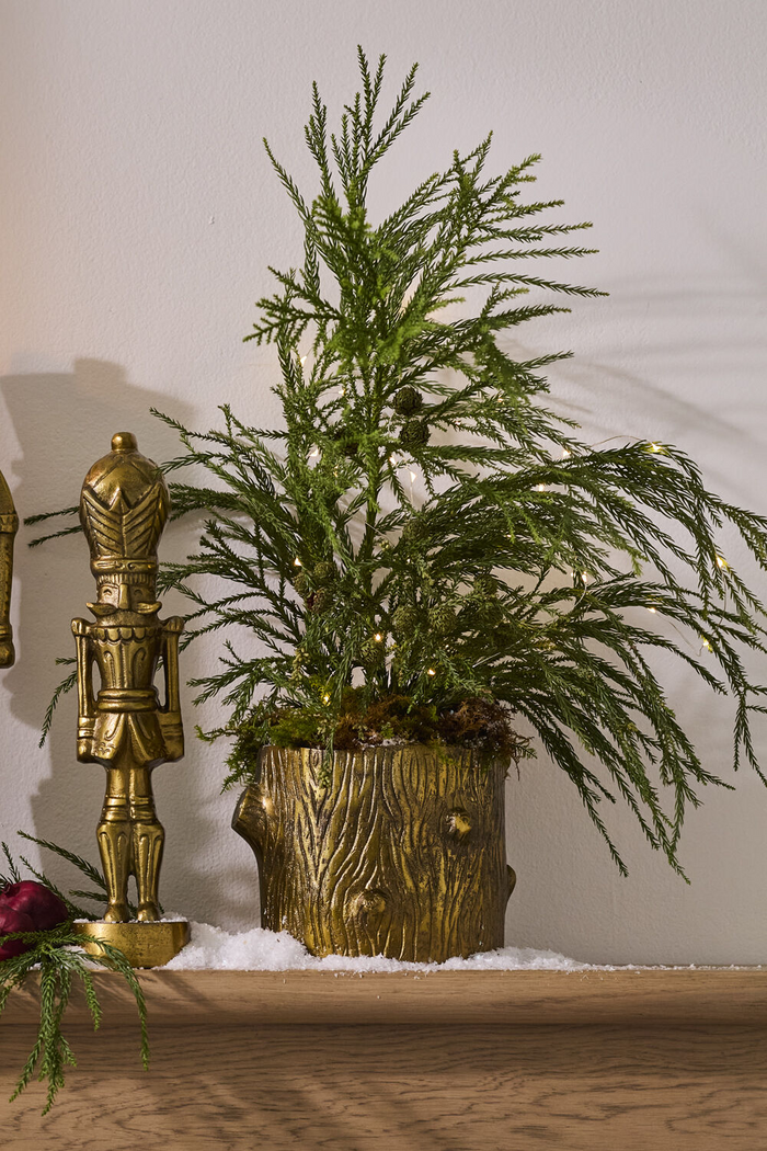 Winter Forest Planter