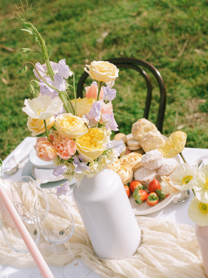 Wisteria Lillian Ceramic Carafe Vase